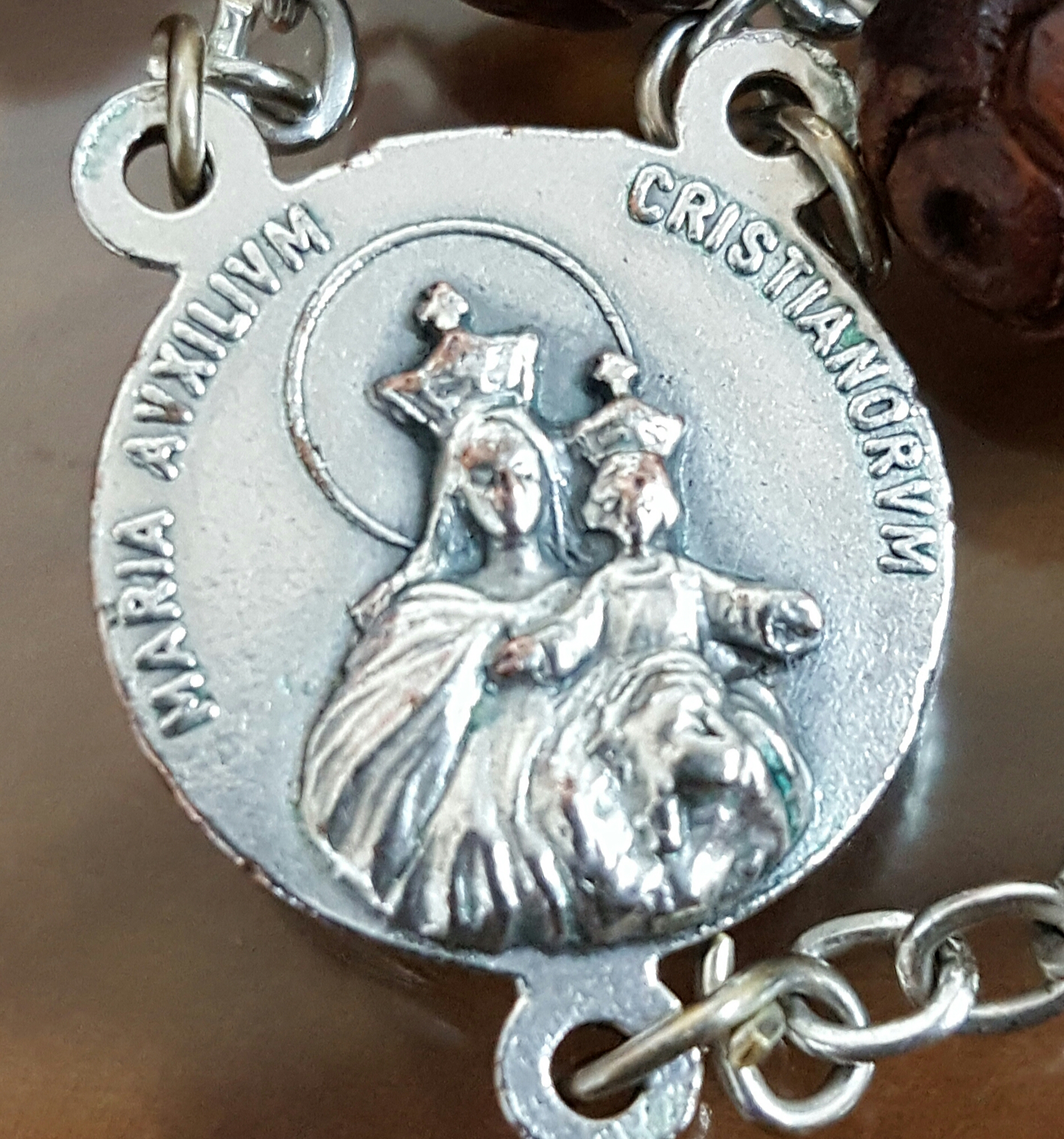 Medal_AuxiliumCristianorum