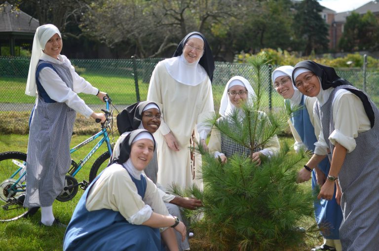 Summit-WIMPLE-NewJersey-DominicanNuns.jpg
